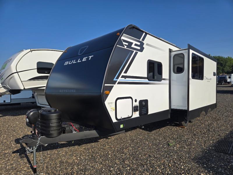 2026 Keystone Bullet Classic Dual Axle 2240RKWE Du, $ 40,798