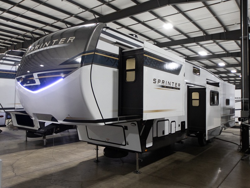 2025 Keystone Sprinter 3590LFT, $ 59,990