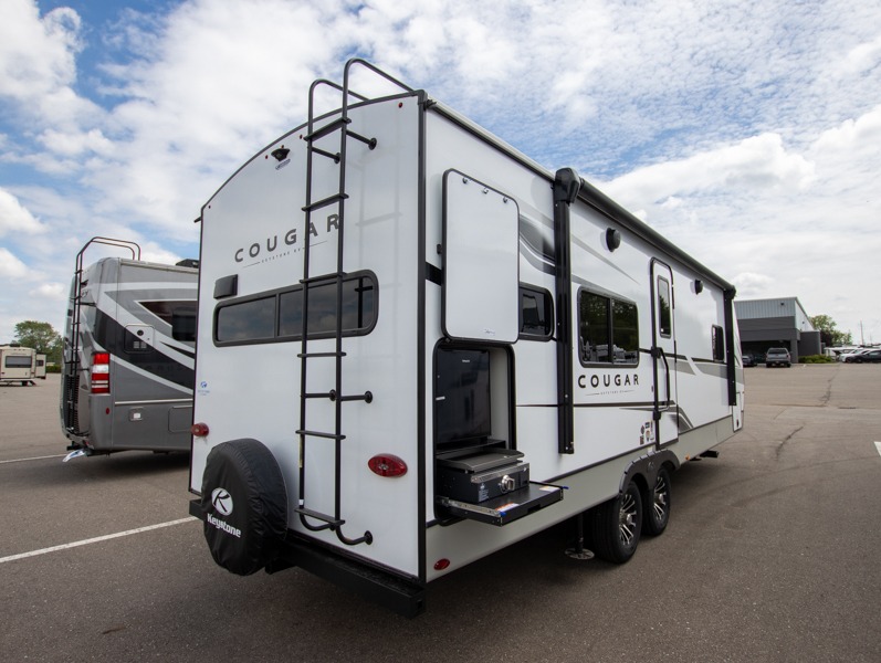 2025 Keystone Cougar Half-Ton (Travel Trailer - Ea, $ 38,990
