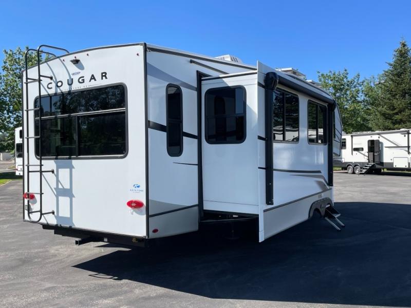 2025 Keystone Cougar Half-Ton (Fifth Wheel) 29RLI, $ 65,990