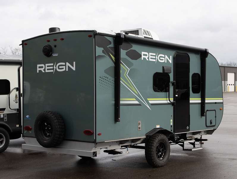 2025 Keystone Reign 15RB, $ 21,990