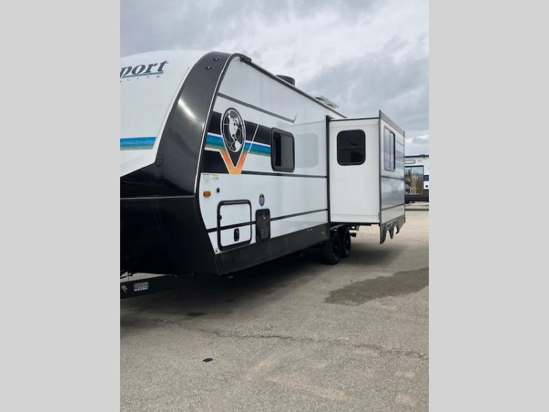 2025 Keystone Passport Super Lite (East) 2450RK, $ 48,006