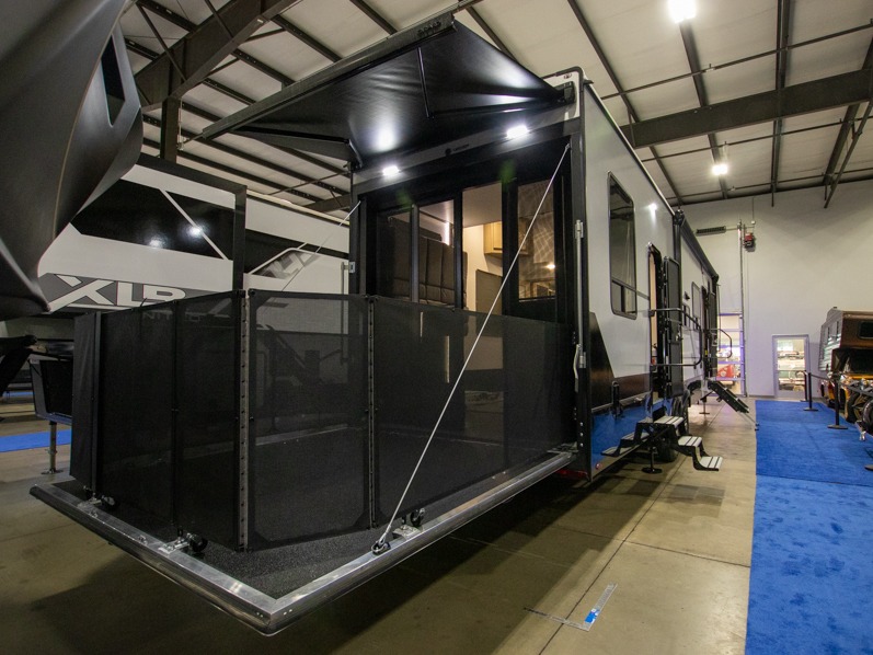 2025 Keystone Raptor Carbon Series (Fifth Wheel) 3, $ 115,314