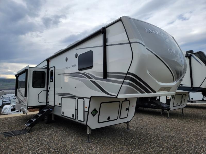 2024 Keystone Montana 3123RL, $ 76,990
