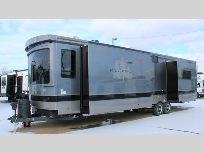 2025 Redwood Regency 3721FDB, $ 64,990