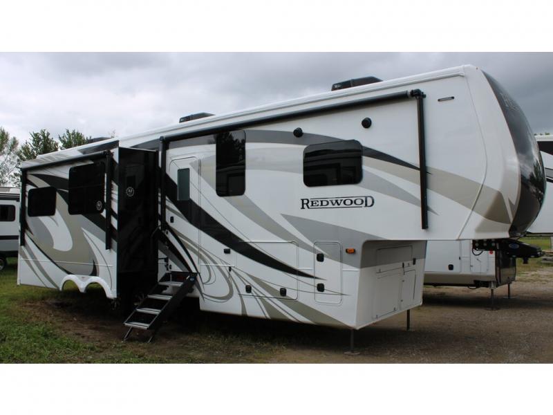 2023 Redwood Redwood RW3401RL, $ 109,990