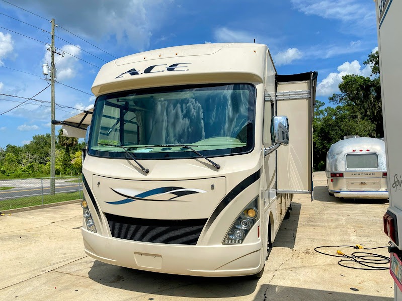 2017 Thor Motor Coach A.C.E. 29.3, $ 47,500