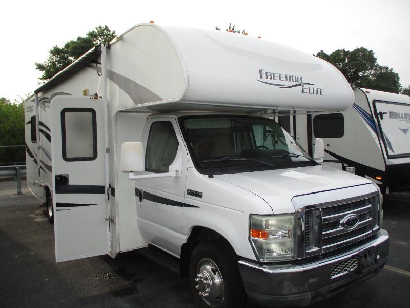 2011 Thor Motor Coach Freedom Elite 28U, $ 28,999