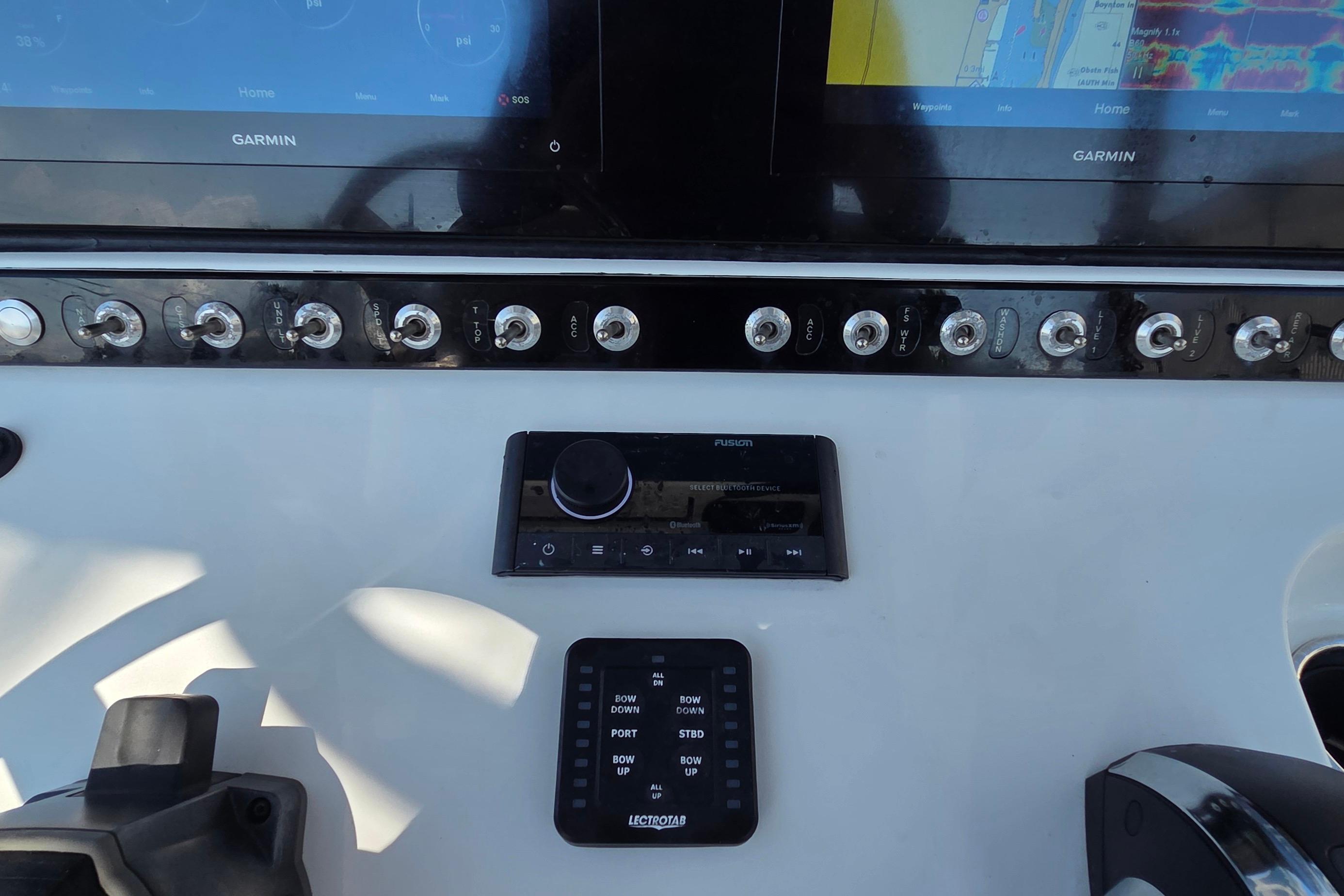 2022 Sportsman Heritage 241 Center Console, $ 87,900.00