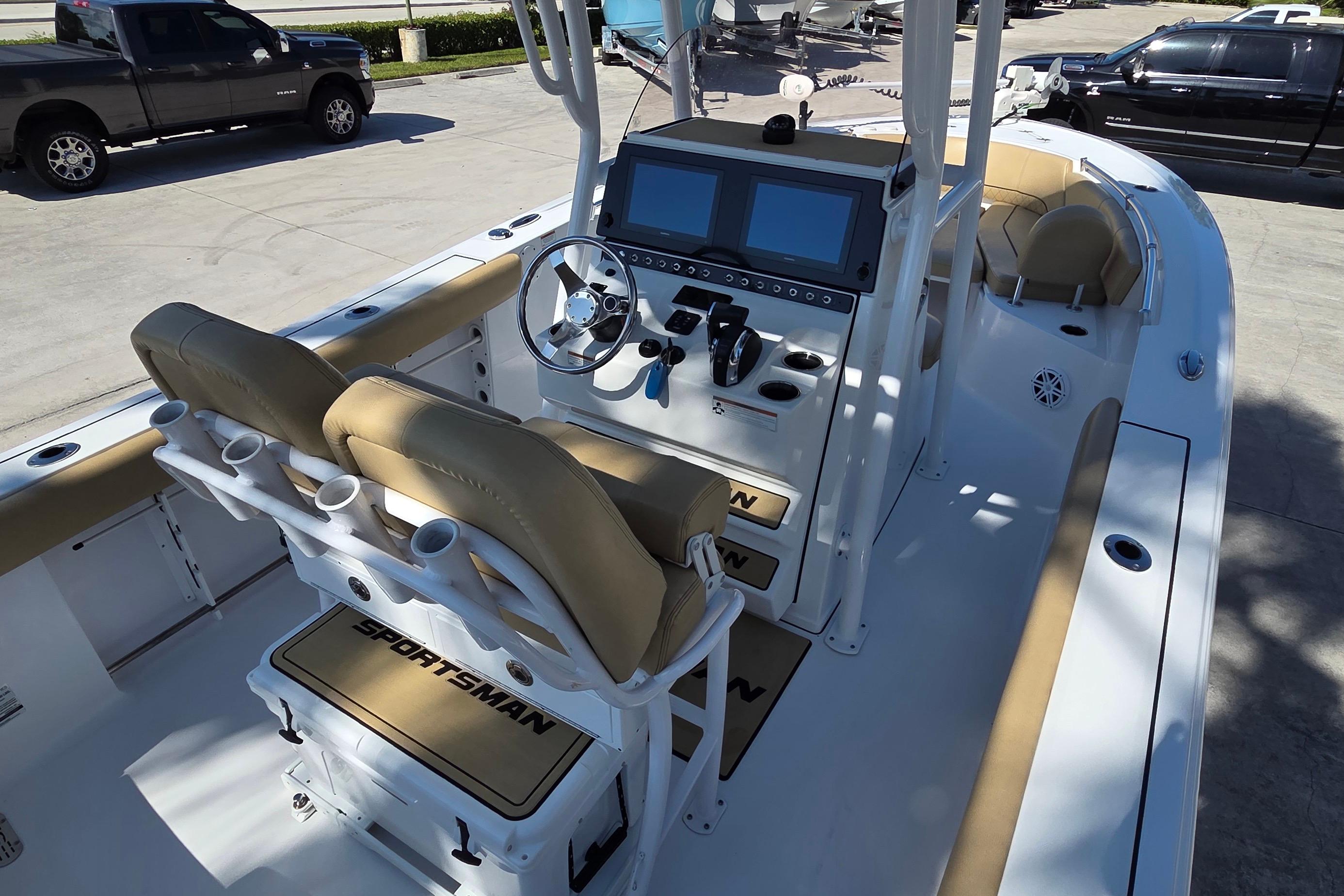 2022 Sportsman Heritage 241 Center Console, $ 87,900.00