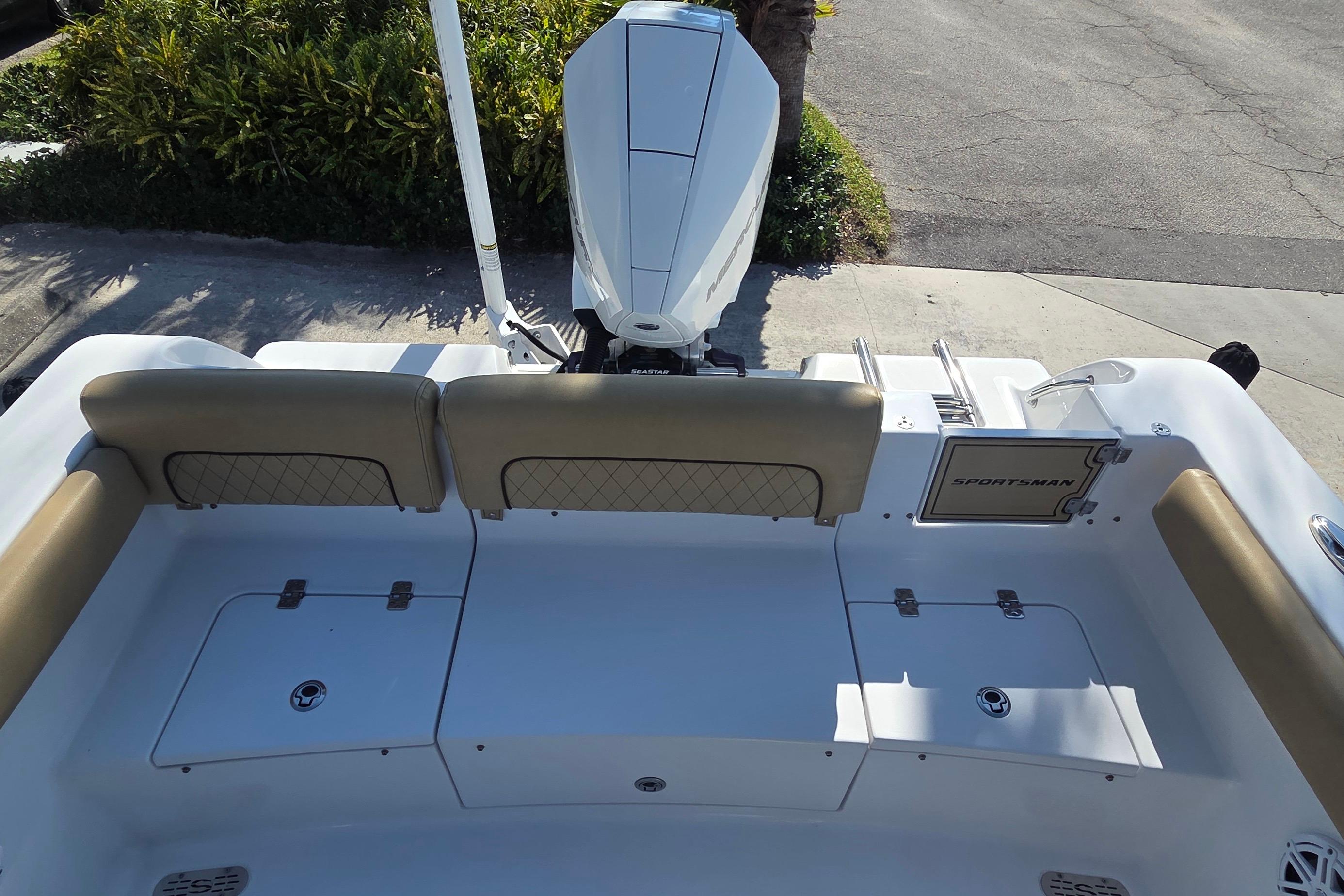 2022 Sportsman Heritage 241 Center Console, $ 87,900.00