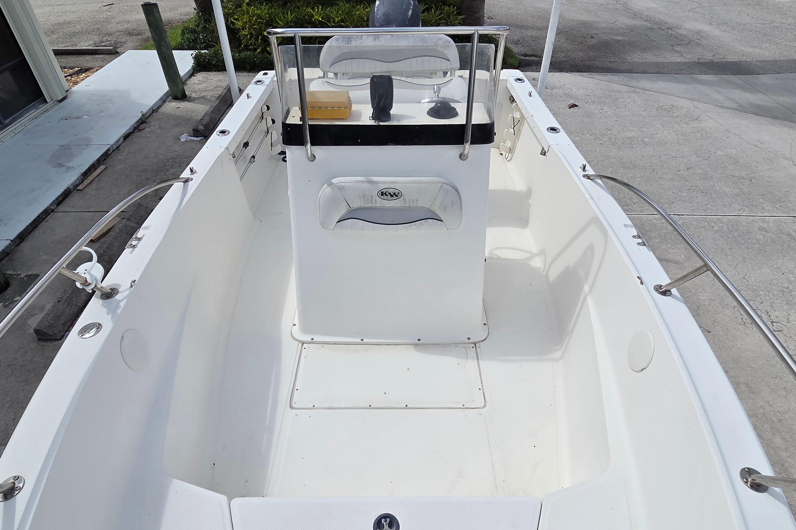 2008 Key West 2020 Center Console, $ 16,900.00