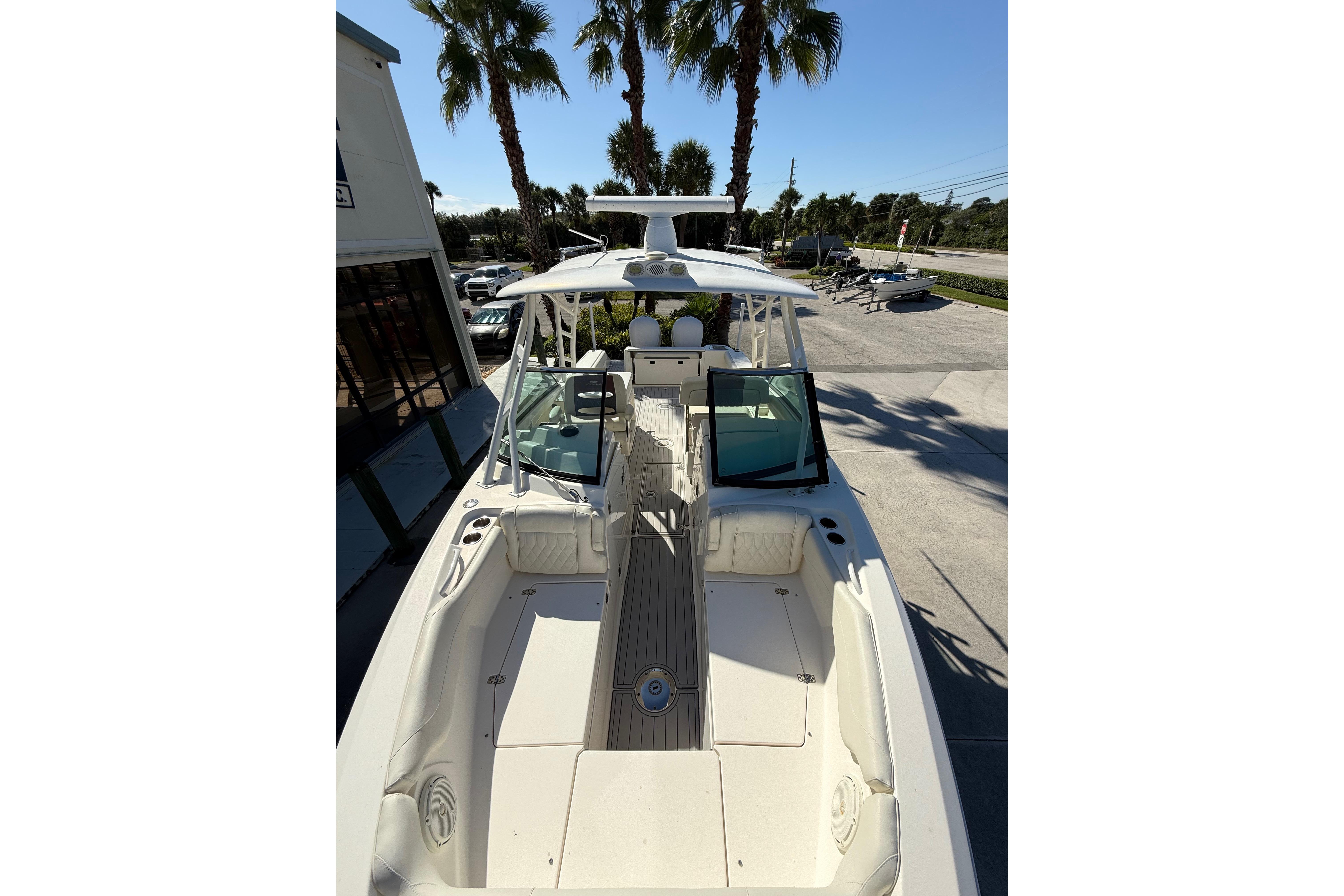 2019 Cobia 280 Dual Console, $ 124,900.00