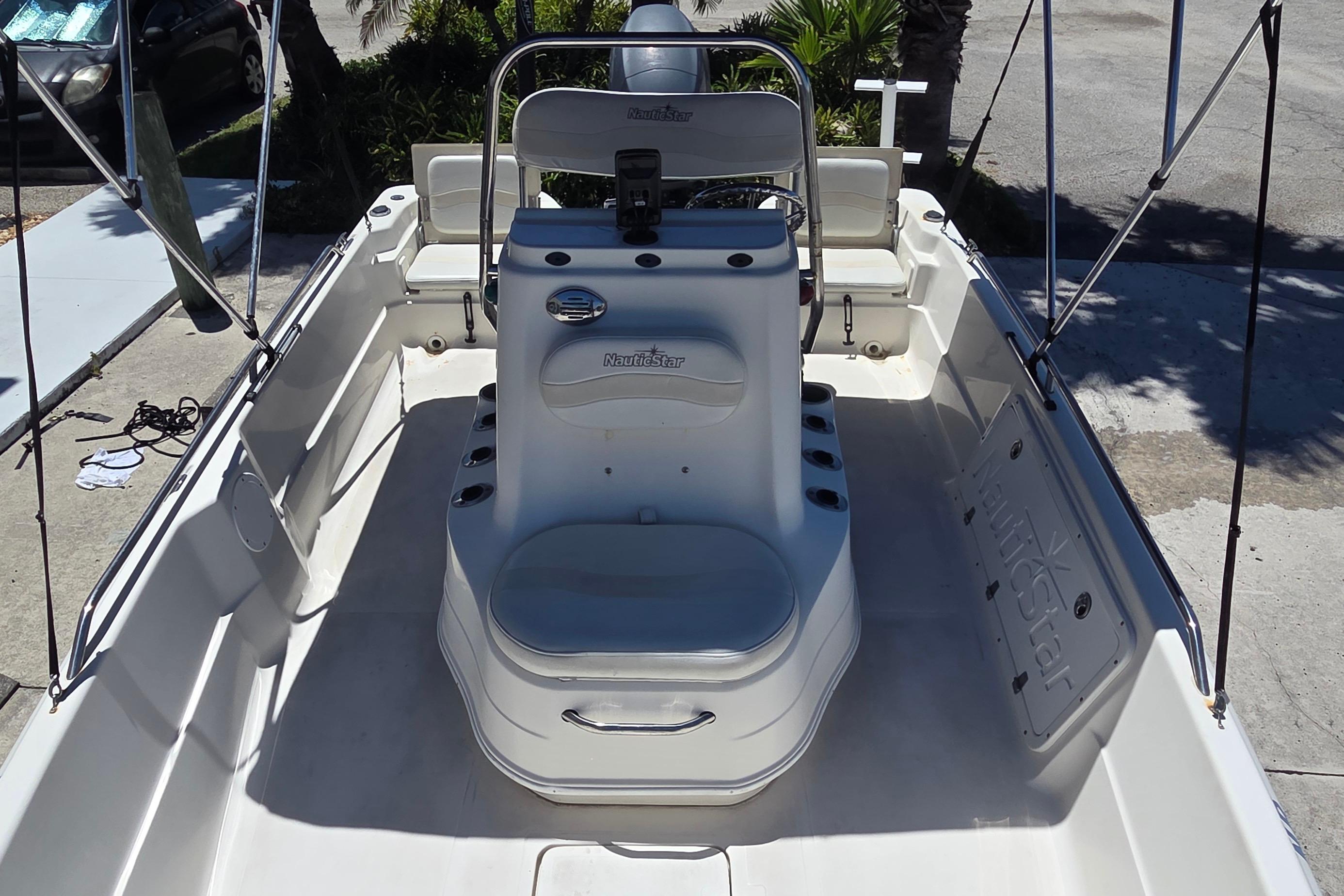 2006 NauticStar 1900 NauticBay, $ 18,900.00