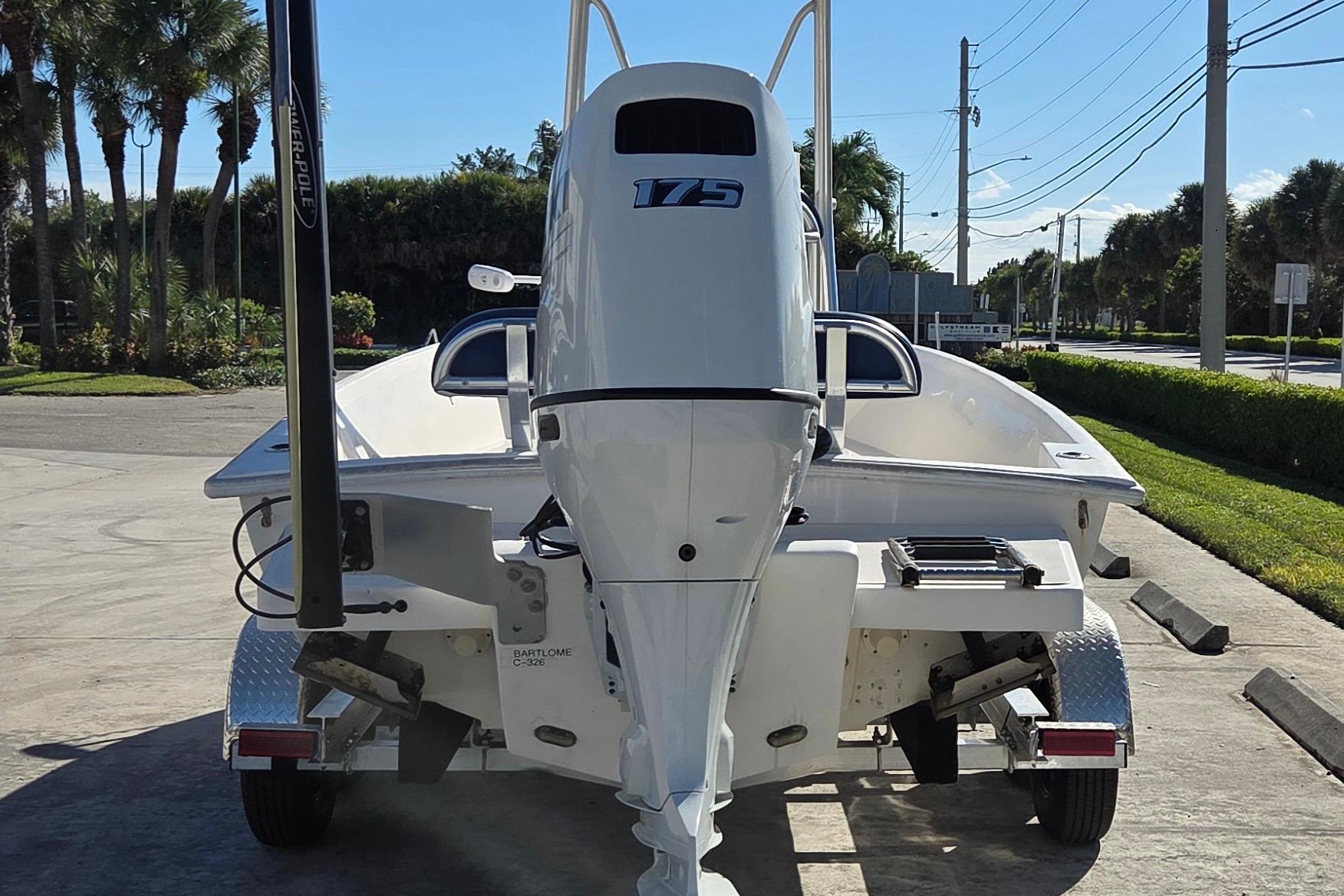 2014 Dusky 218 RL, $ 21,900.00