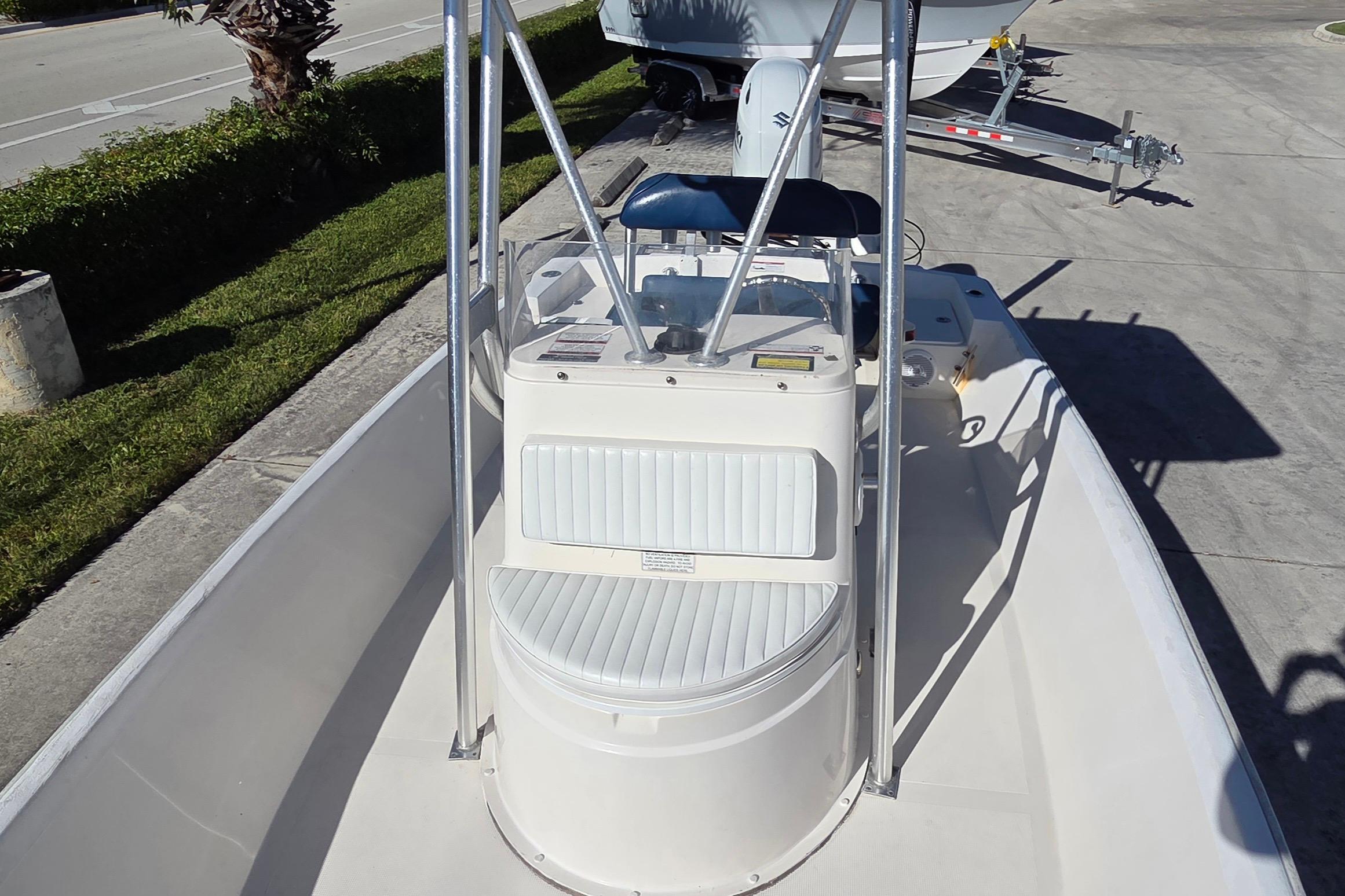 2014 Dusky 218 RL, $ 21,900.00