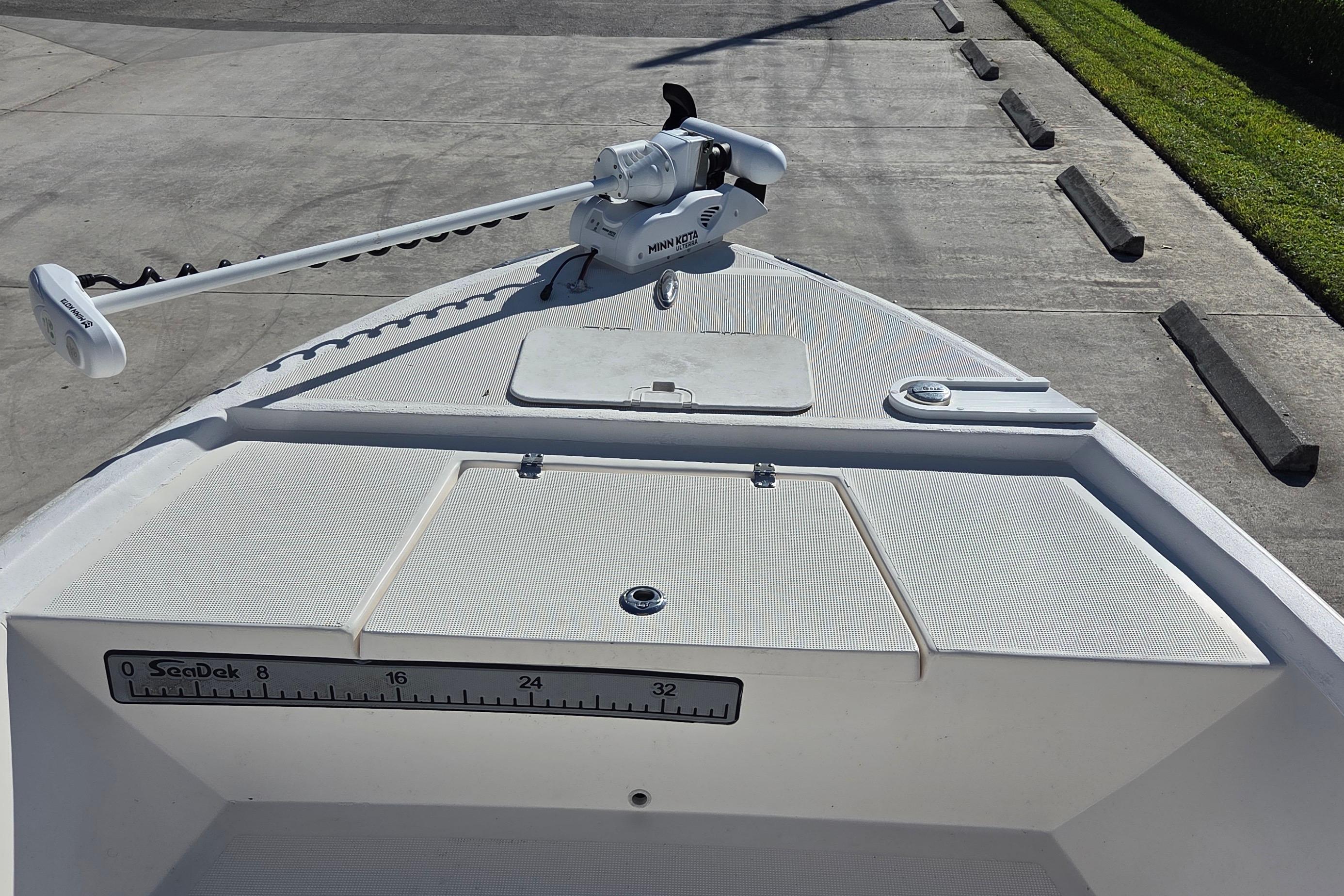 2014 Dusky 218 RL, $ 21,900.00