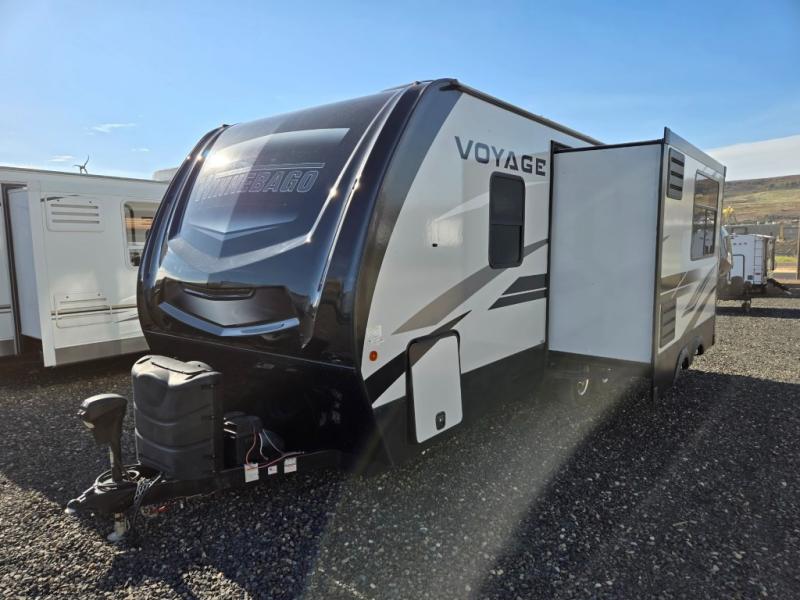 2022 Winnebago Voyage V2427RB, $ 39,990