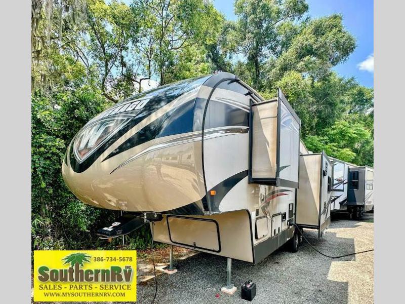 2017 Winnebago Voyage Lite 28SGS, $ 18,999