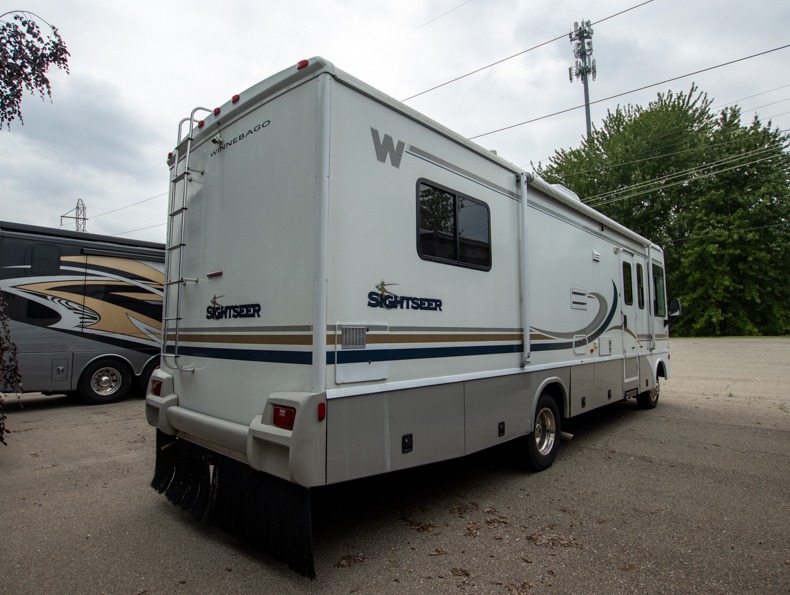 2004 Winnebago Sightseer 30B, $ 0
