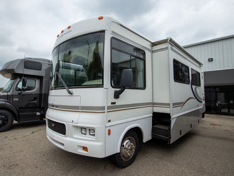 2004 Winnebago Sightseer 30B, $ 0