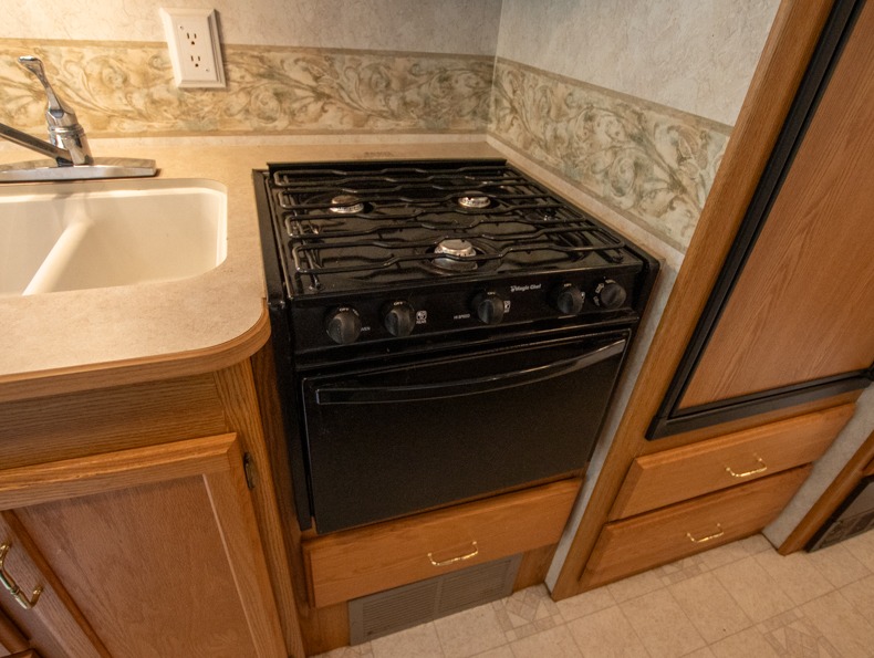 2004 Winnebago Sightseer 30B, $ 0