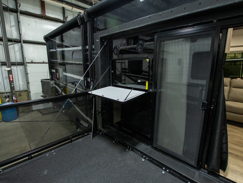 2026 Jayco Seismic 413, $ 158,379