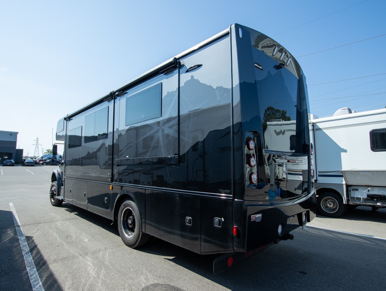 2026 Dynamax Europa 31SS, $ 366,816