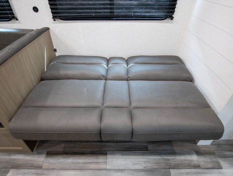 2026 Jayco Jay Flight SLX 321BDS, $ 47,836