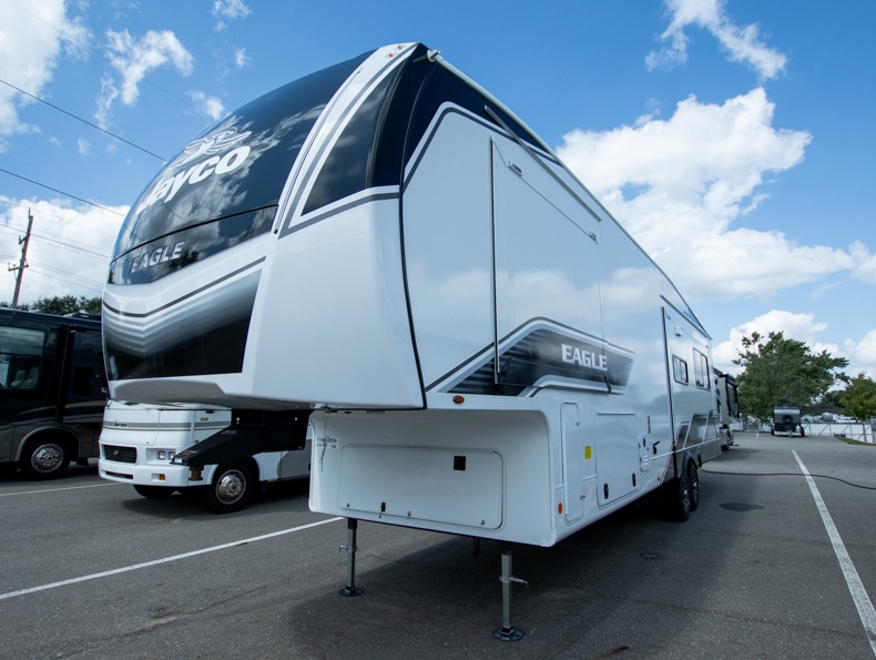 2026 Jayco Eagle 335LSTS, $ 104,530