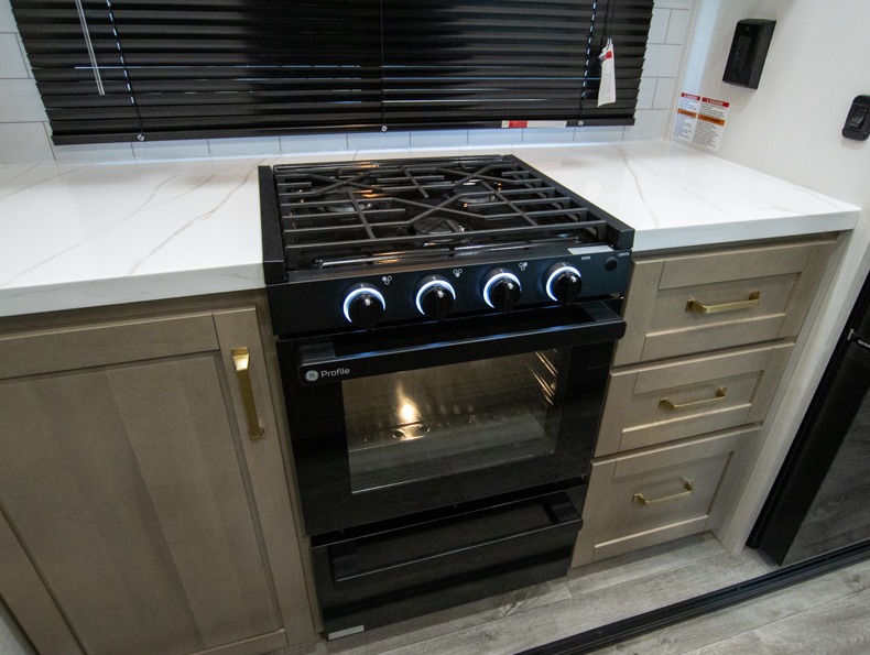 2026 Jayco Eagle 360DBOK, $ 108,204