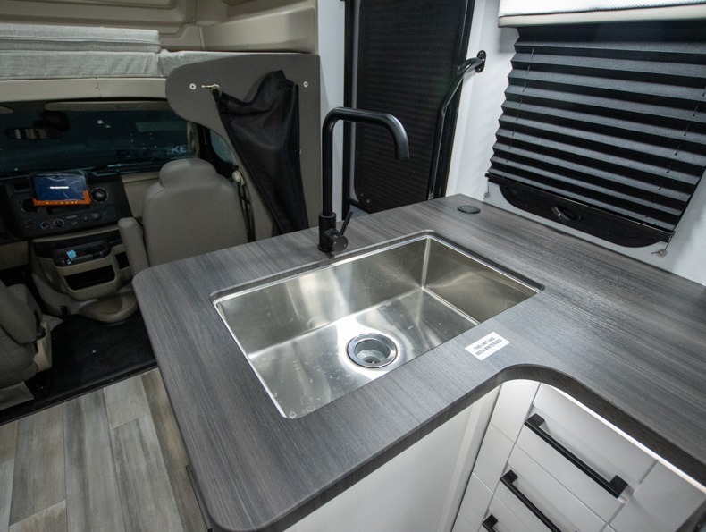 2026 Jayco Greyhawk 30Z, $ 212,815