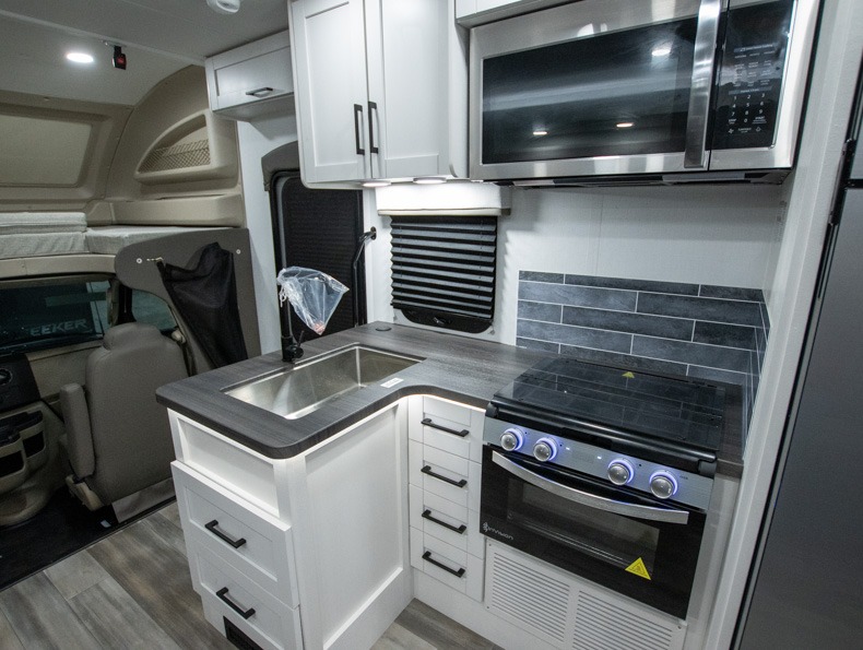 2026 Jayco Greyhawk 30Z, $ 212,815