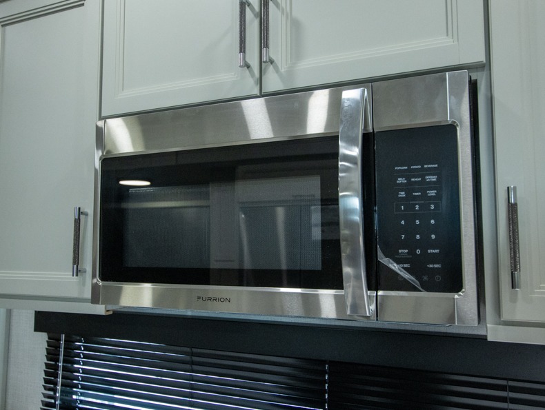 2026 Keystone Alpine Avalanche Edition 380LT, $ 114,220