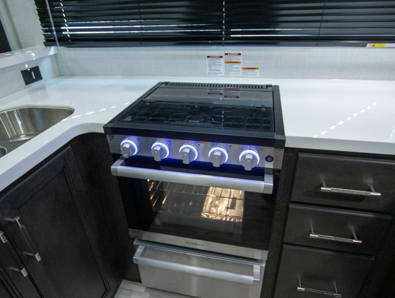 2026 Keystone Alpine Avalanche Edition 380LT, $ 114,220