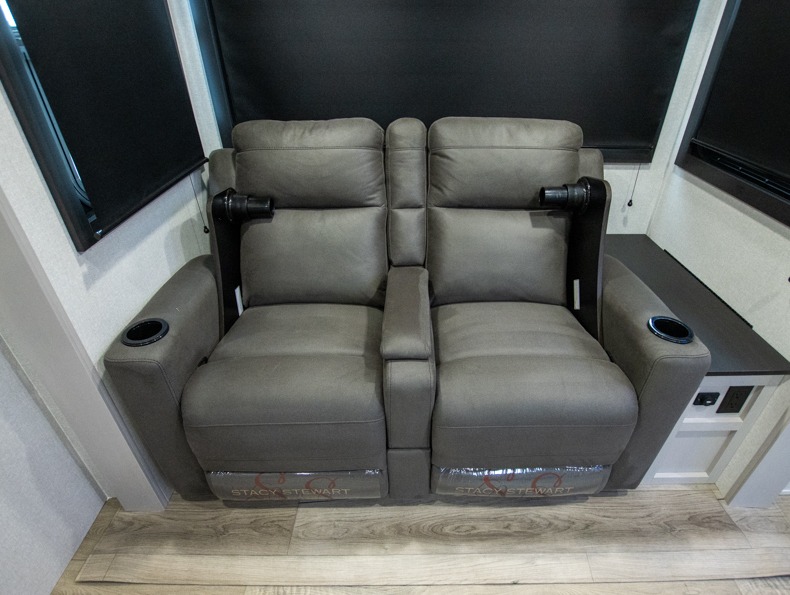 2026 Jayco Jay Feather 19MRK, $ 50,341