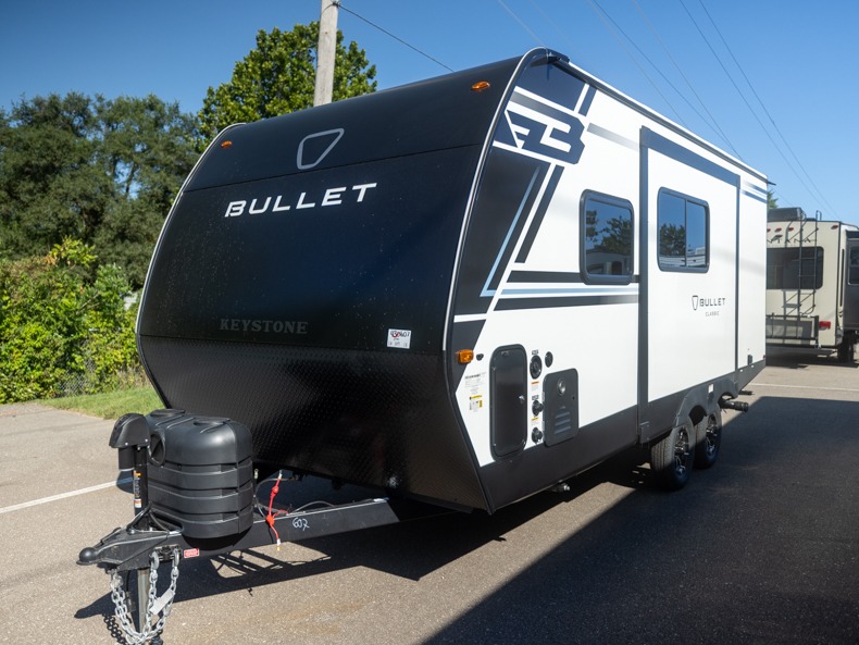 2026 Keystone Bullet Classic Single Axle 18RBC Sin, $ 22,990