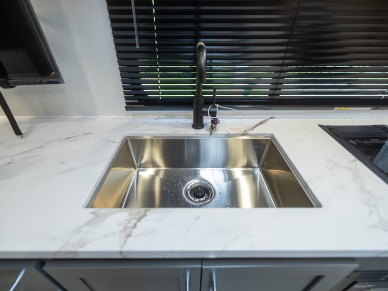 2026 Keystone Bullet Classic Single Axle 18RBC Sin, $ 22,990