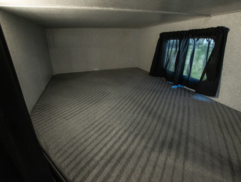 2024 CrossRoads Sunset Trail Super Lite SS272BH, $ 29,990