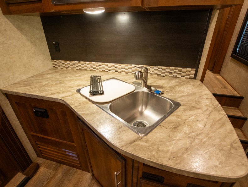 2018 Jayco Eagle HT 27.5RLTS, $ 0