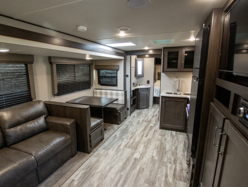 2021 Grand Design Transcend Xplor 321BH, $ 0