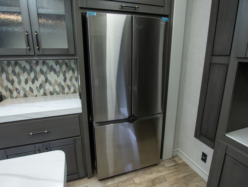 2025 Redwood Redwood 415RD, $ 134,990