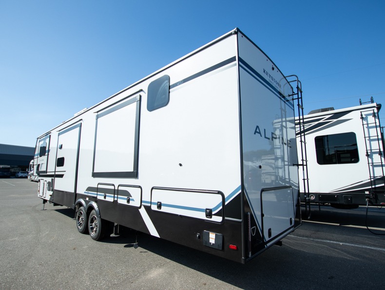 2026 Keystone Alpine 3710FL, $ 138,106