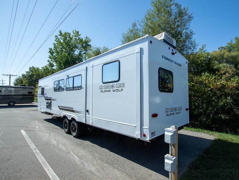 2026 Forest River Cherokee Alpha Wolf 33BH, $ 67,768
