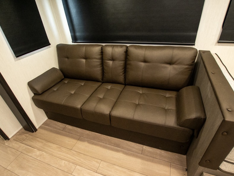 2026 Forest River Cherokee Alpha Wolf 33BH, $ 67,768