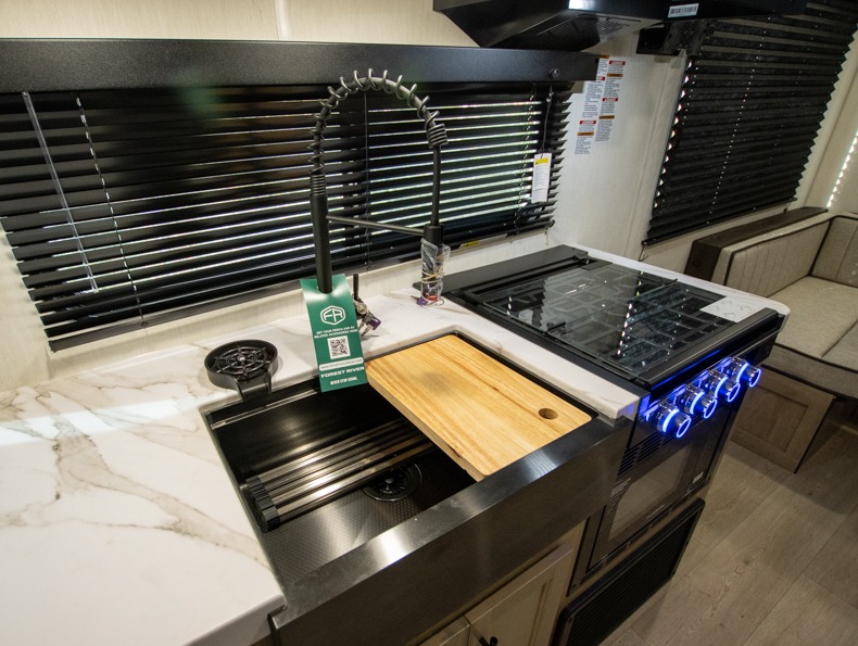 2026 Forest River Cherokee Grey Wolf Travel Traile, $ 39,496