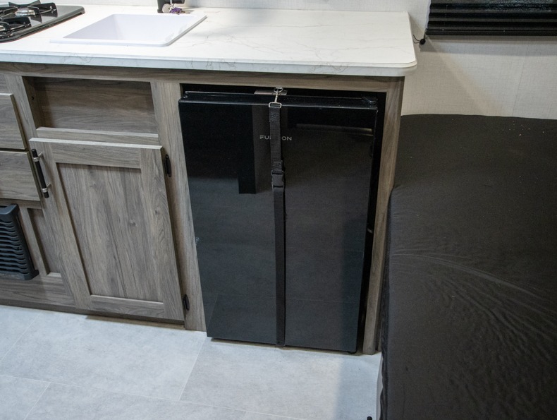 2026 CrossRoads Zinger Lite 12BH, $ 0