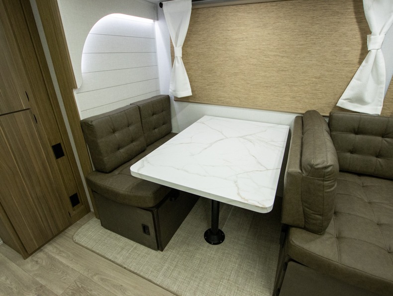 2026 Forest River Salem 31KQBTS, $ 0