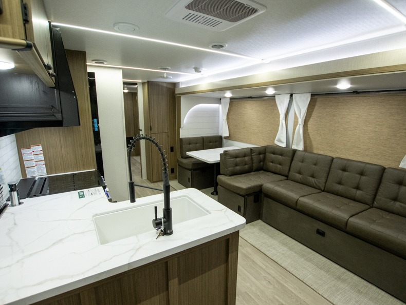 2026 Forest River Salem 31KQBTS, $ 0