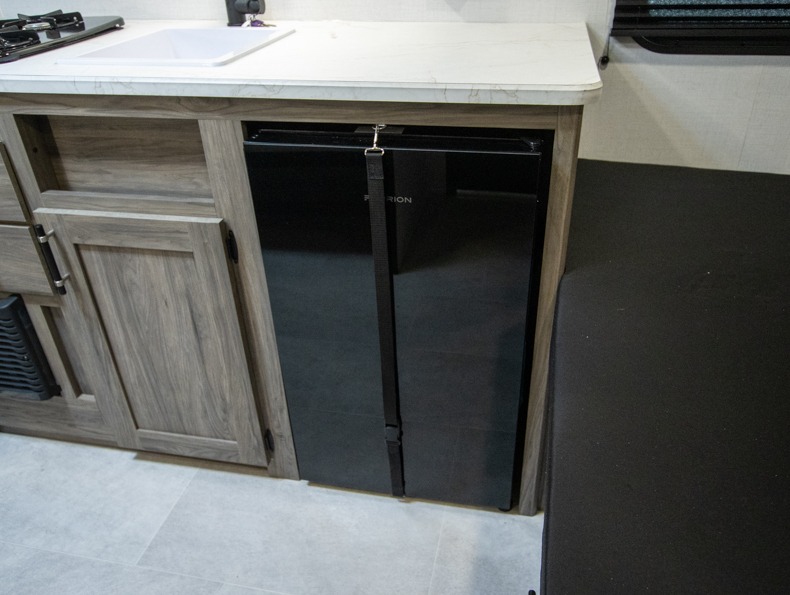 2026 CrossRoads Zinger Lite 12BH, $ 0